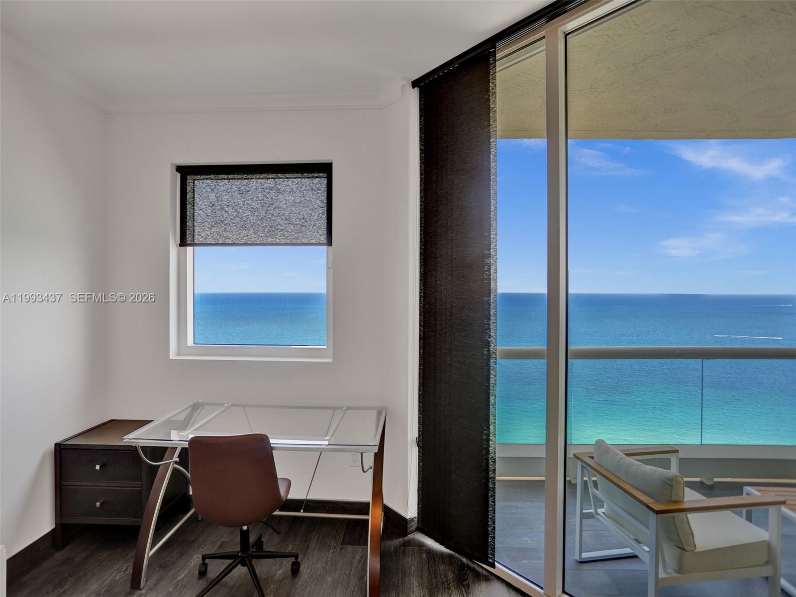 3005 3 / 3 2214 sq. ft. $ 2026-04-21 0 Photo