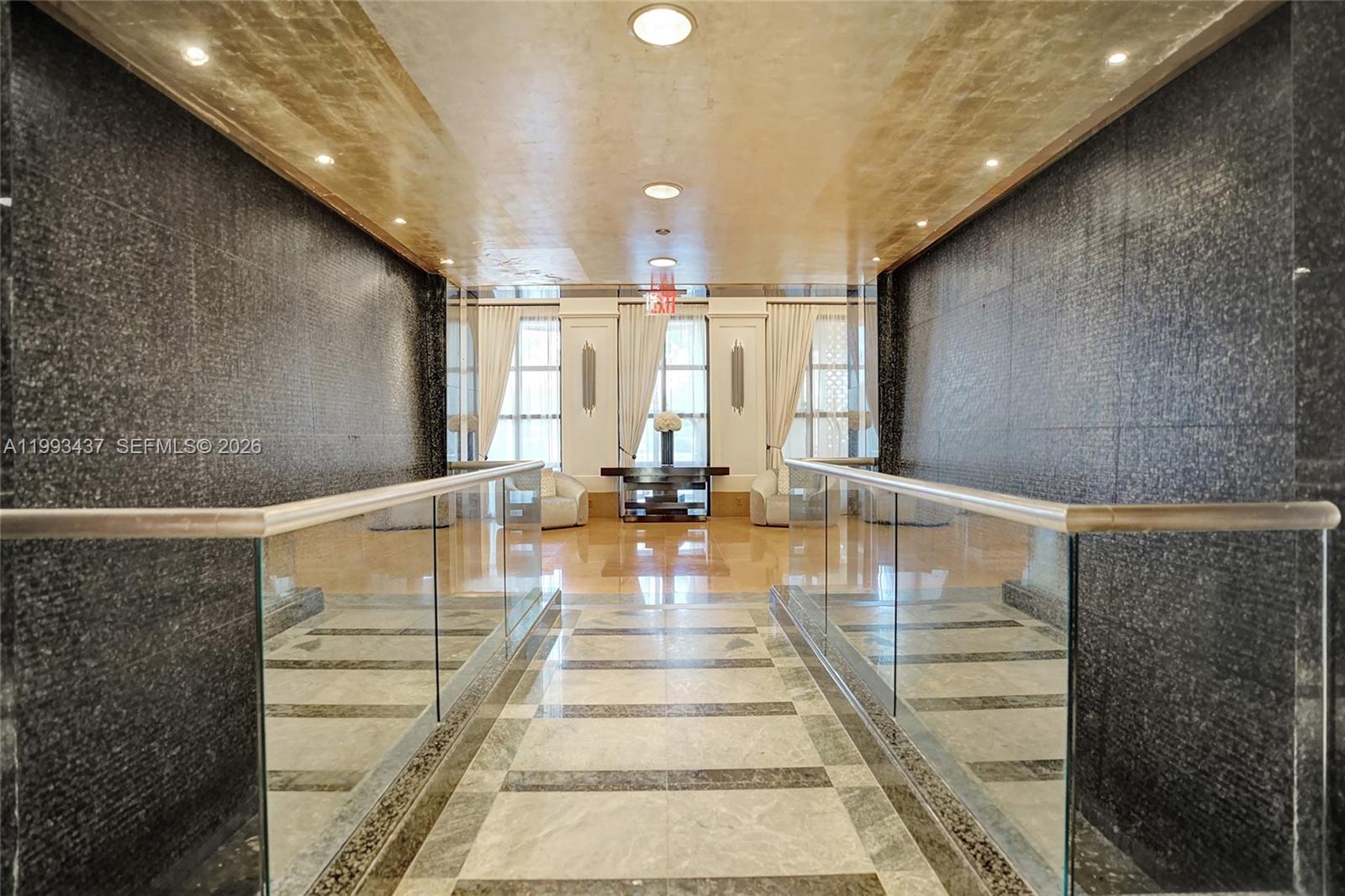 See details 3005 3 / 3 2214 sq. ft. $ 2026-05-20 0 Photo