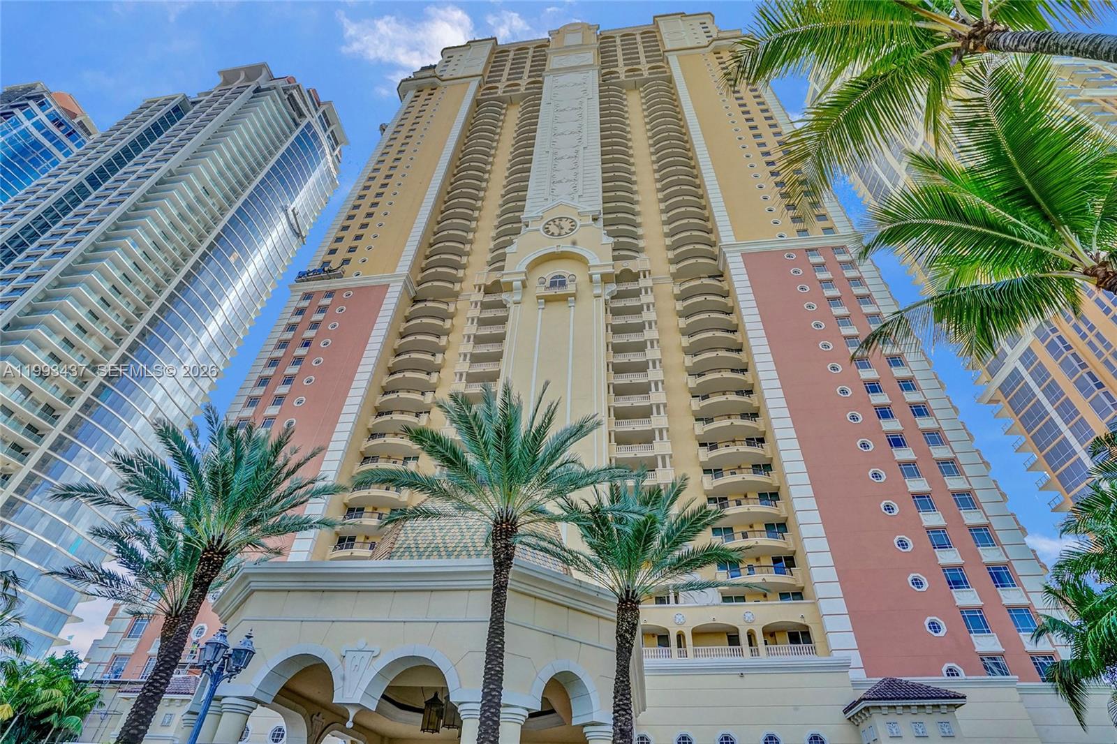 See details 3005 3 / 3 2214 sq. ft. $ 2026-05-20 0 Photo