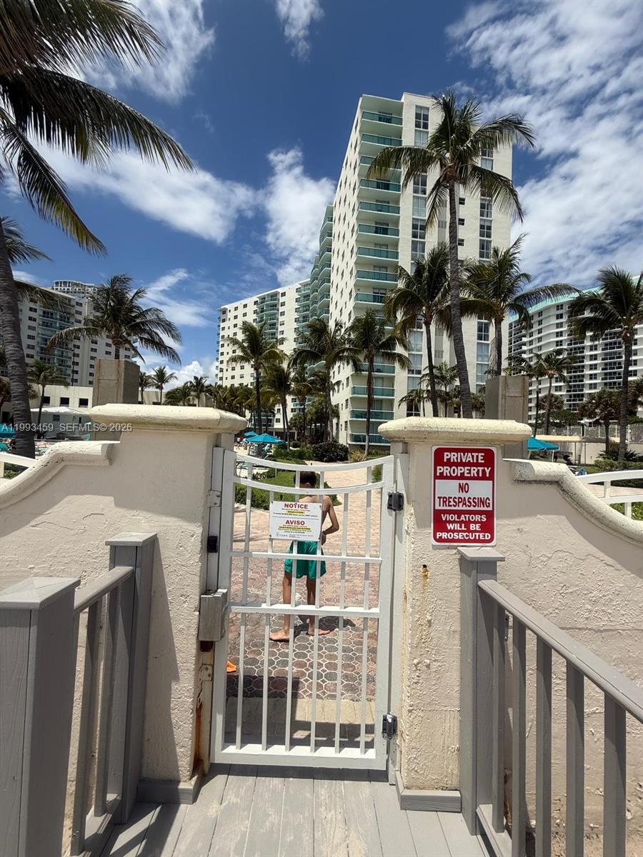 Photo of 3801 Ocean Dr  #4P, Hollywood, Florida, 33019 - 