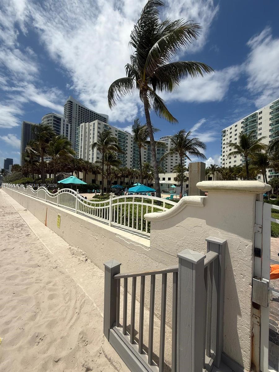 Photo of 3801 Ocean Dr  #4P, Hollywood, Florida, 33019 - 