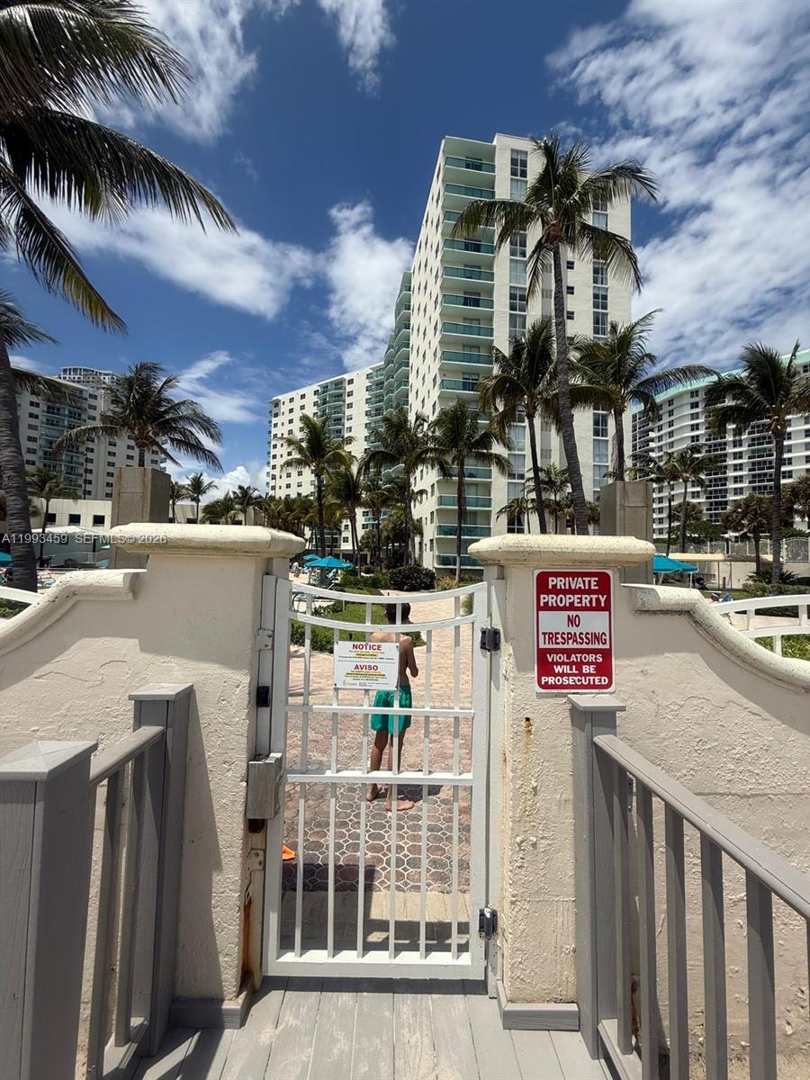 Photo of 3801 Ocean Dr  #4P, Hollywood, Florida, 33019 - 