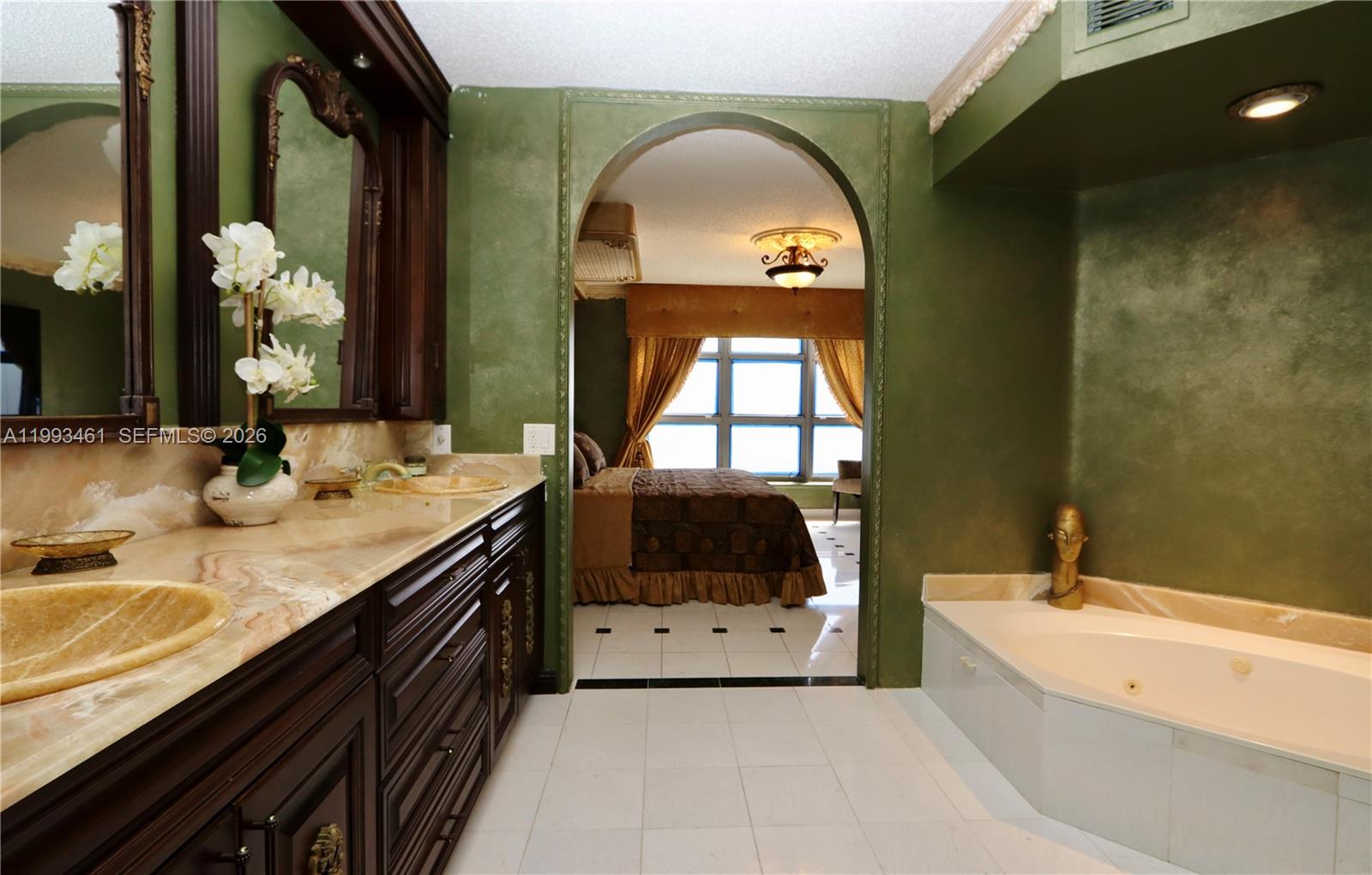 Photo of 3530 Mystic Pointe Dr  #2915, Aventura, Florida, 33180 - 