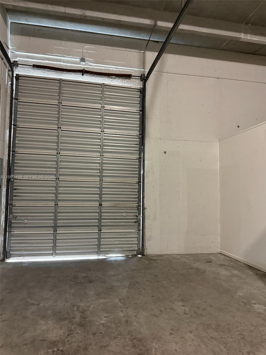 32  /   sq. ft. $ 2026-04-01 0 Photo