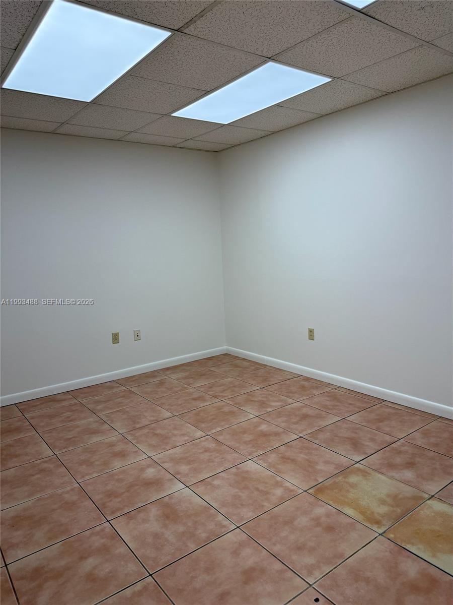 32  /   sq. ft. $ 2026-04-01 0 Photo