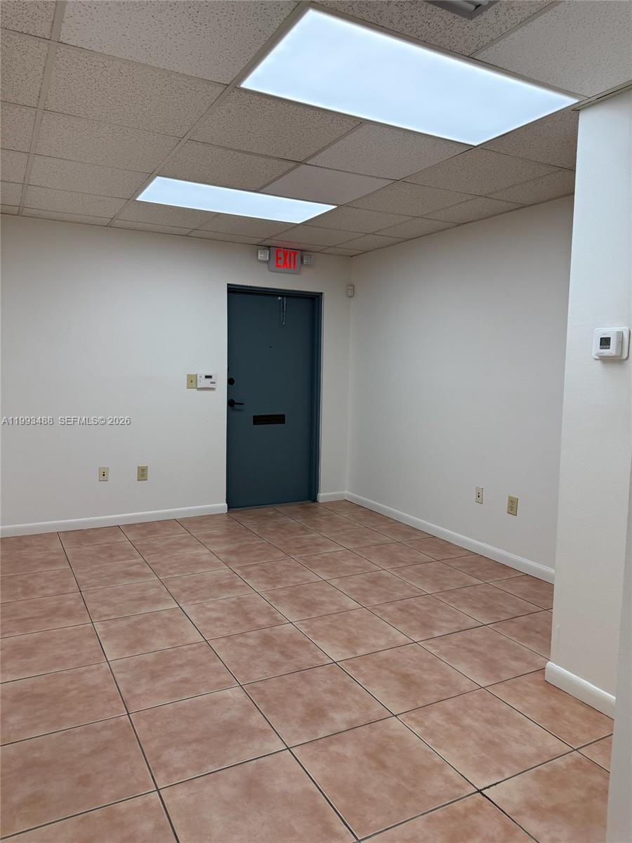 32  /   sq. ft. $ 2026-04-01 0 Photo