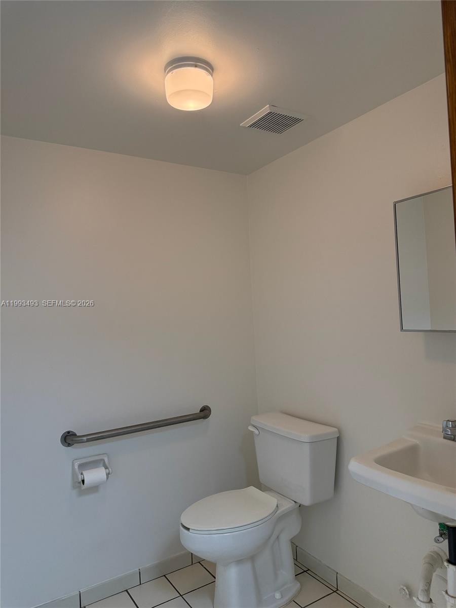 27  /   sq. ft. $ 2026-04-01 0 Photo