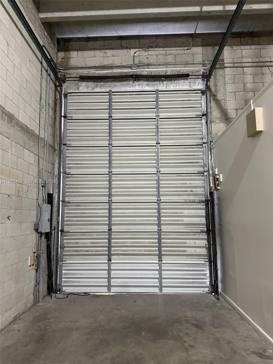 27  /   sq. ft. $ 2026-04-01 0 Photo