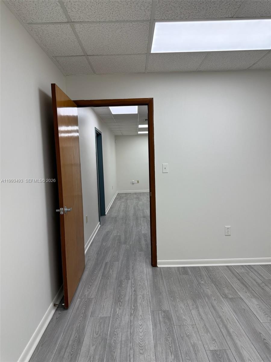 27  /   sq. ft. $ 2026-04-01 0 Photo