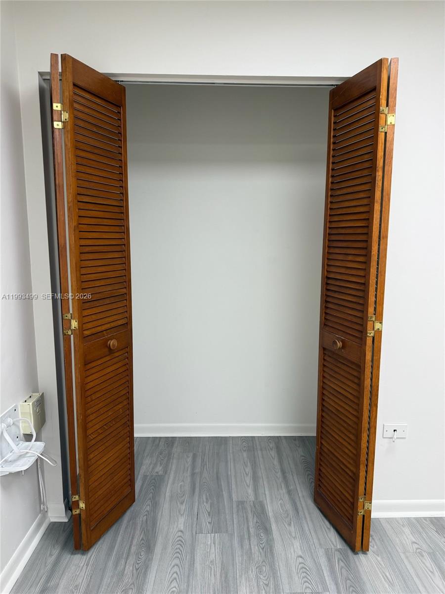   /   sq. ft. $ 2026-04-01 0 Photo