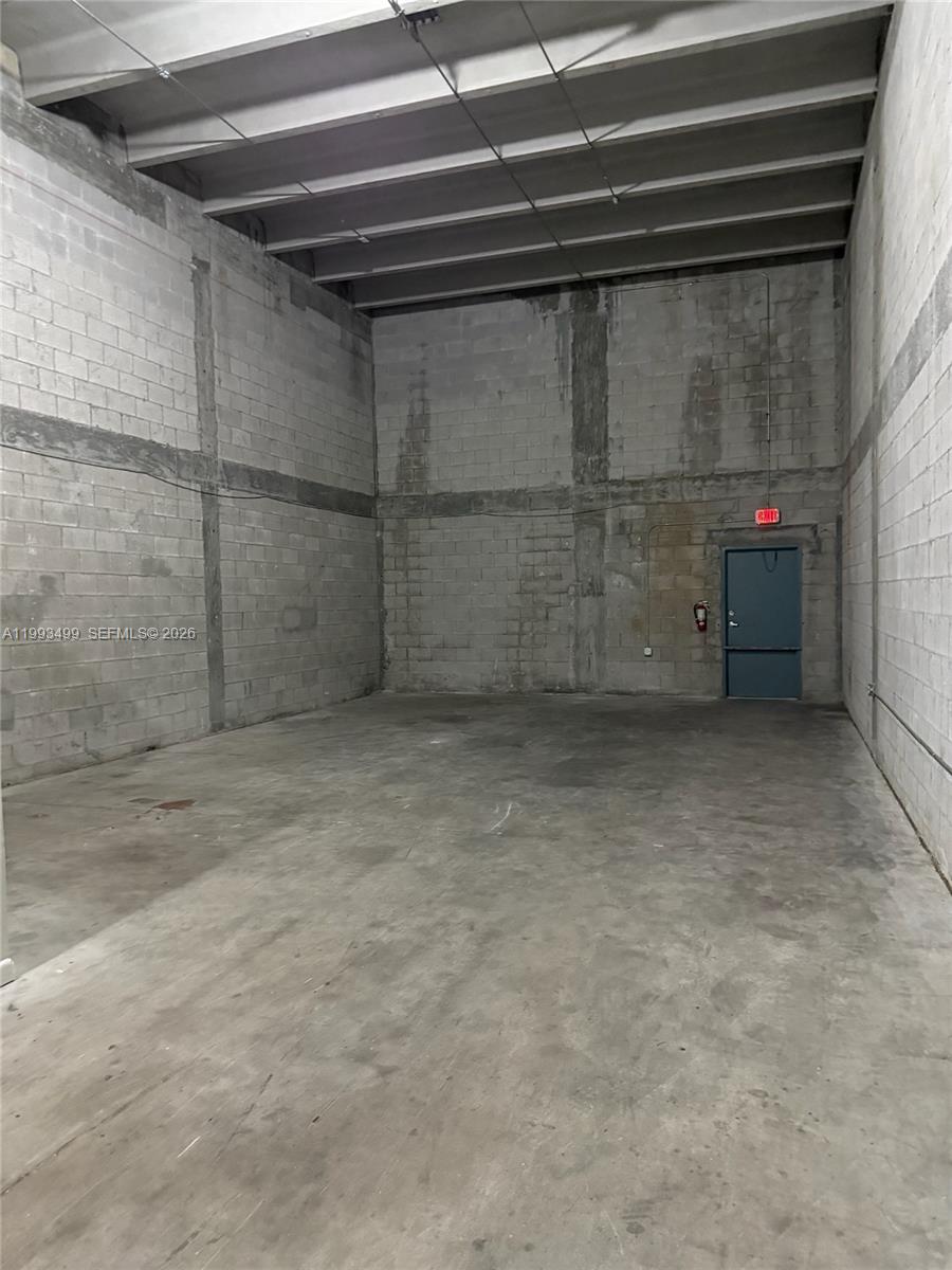   /   sq. ft. $ 2026-04-01 0 Photo