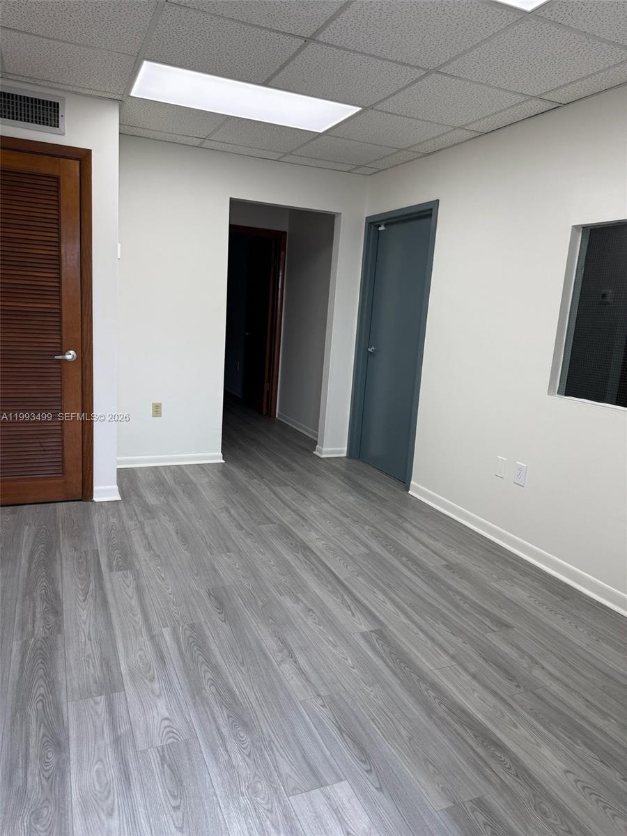   /   sq. ft. $ 2026-04-01 0 Photo