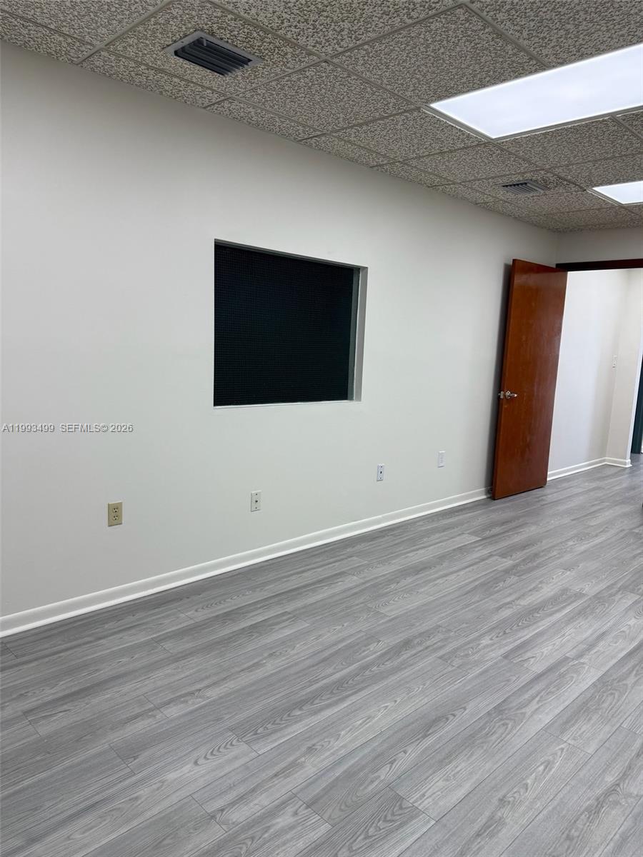   /   sq. ft. $ 2026-04-01 0 Photo