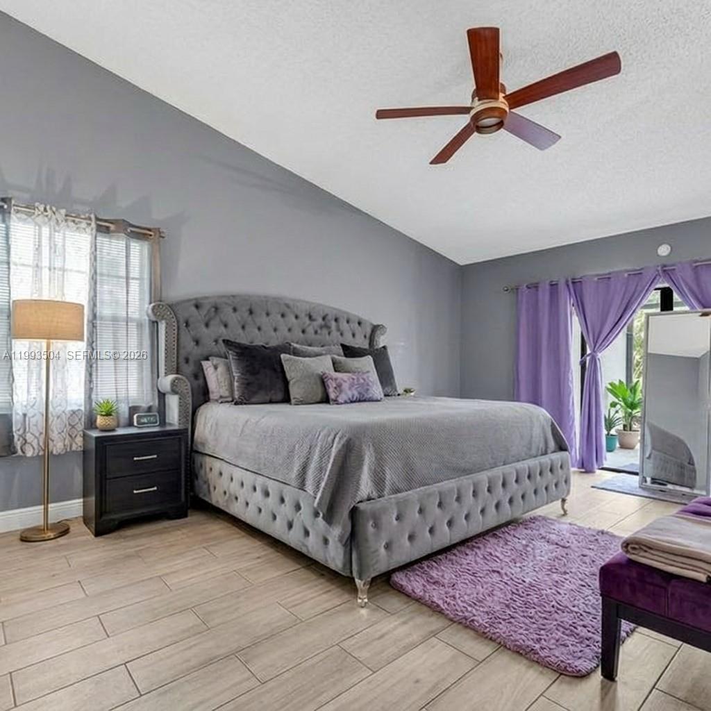 Ver detalles 5701 4 / 2 2181 sq. ft. $ 2026-06-01 0 foto