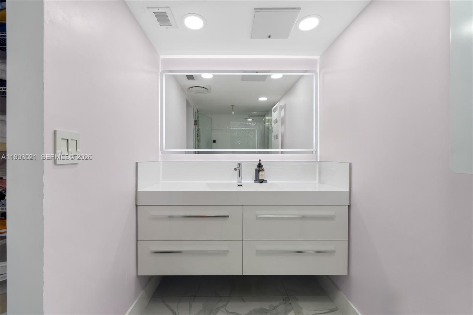 Photo of 3000 Ocean Dr #606, Hollywood, Florida, 33019 -