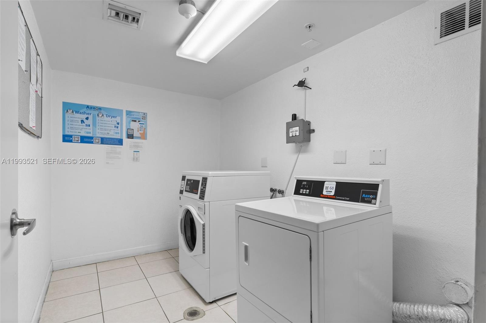 Photo of 3000 Ocean Dr #606, Hollywood, Florida, 33019 -