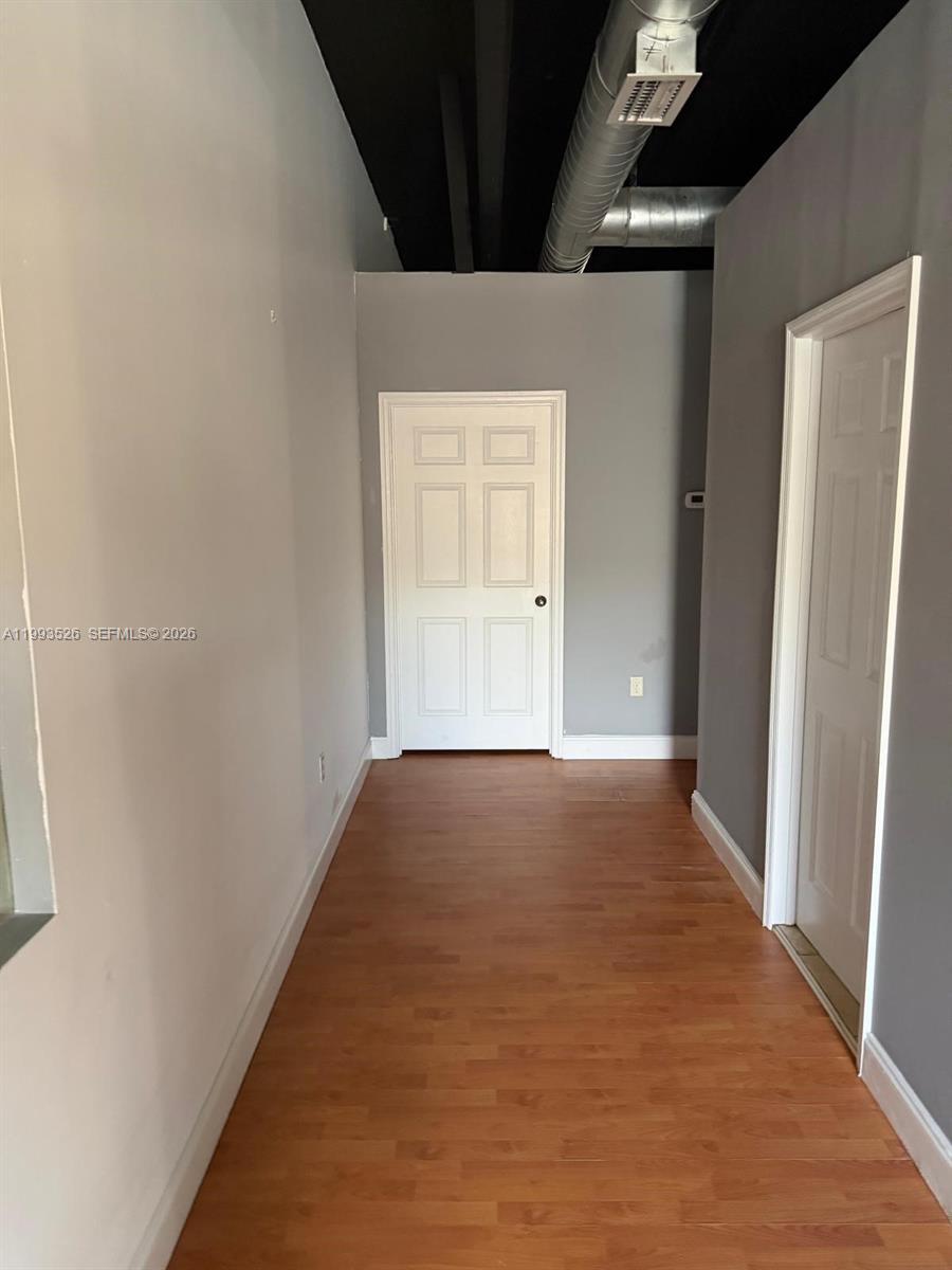 4616  /   sq. ft. $ 2026-04-01 0 Photo