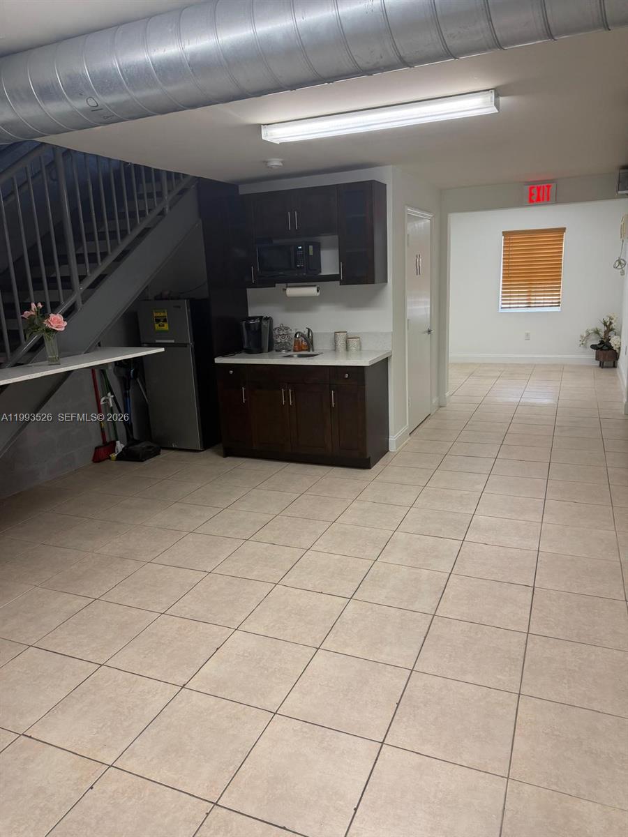 4616  /   sq. ft. $ 2026-04-01 0 Photo