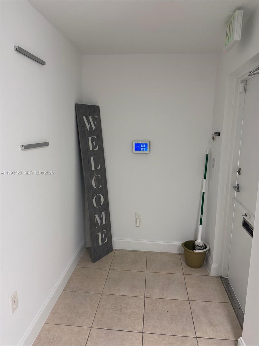 4616  /   sq. ft. $ 2026-04-01 0 Photo