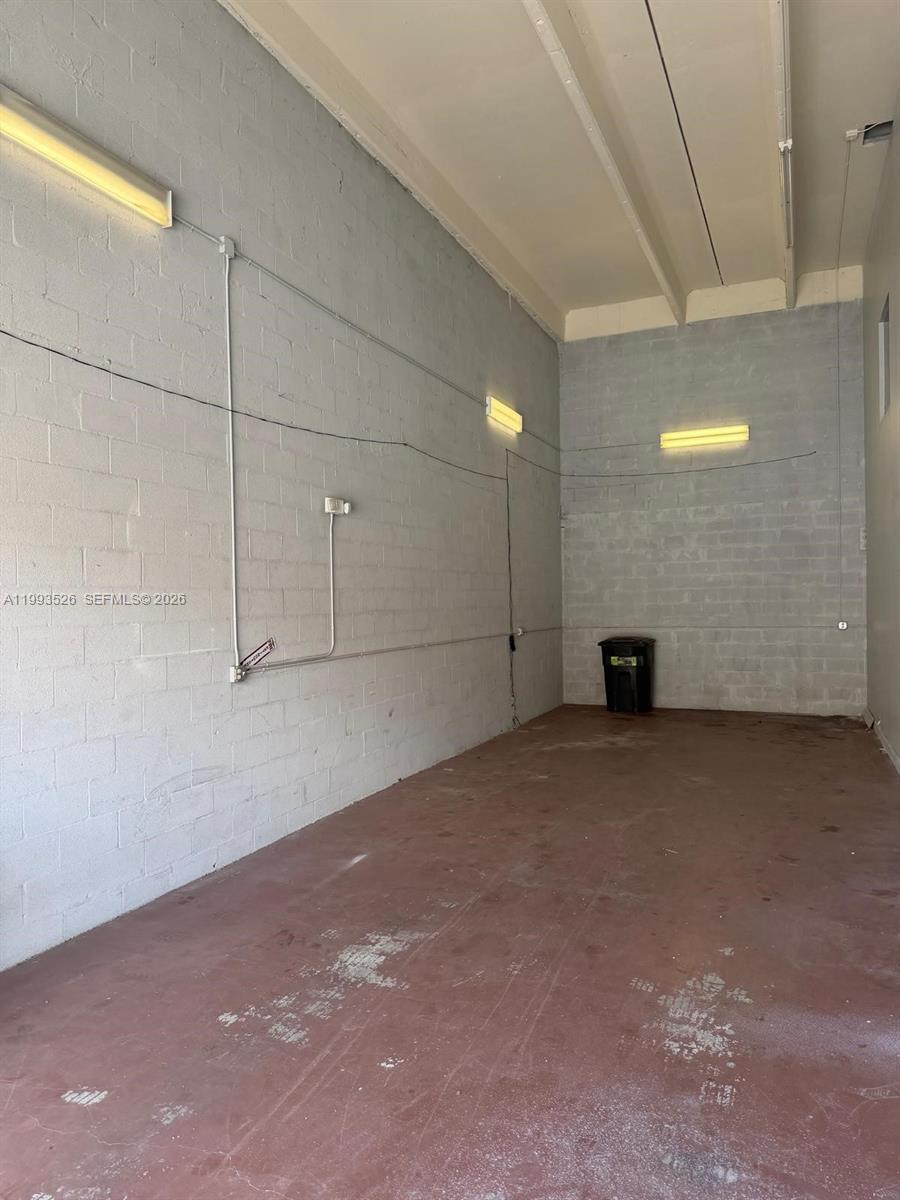 4616  /   sq. ft. $ 2026-04-01 0 Photo