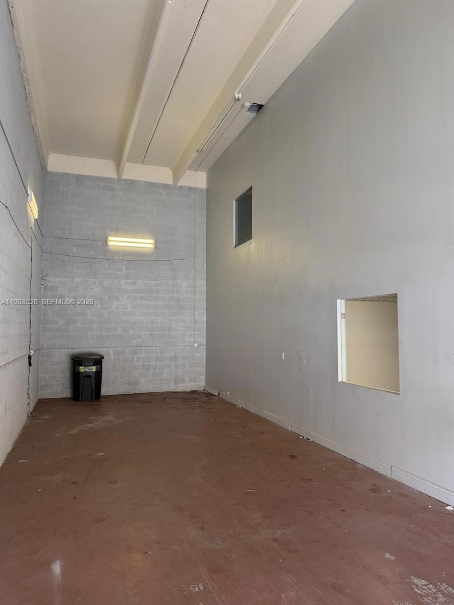 4616  /   sq. ft. $ 2026-04-01 0 Photo