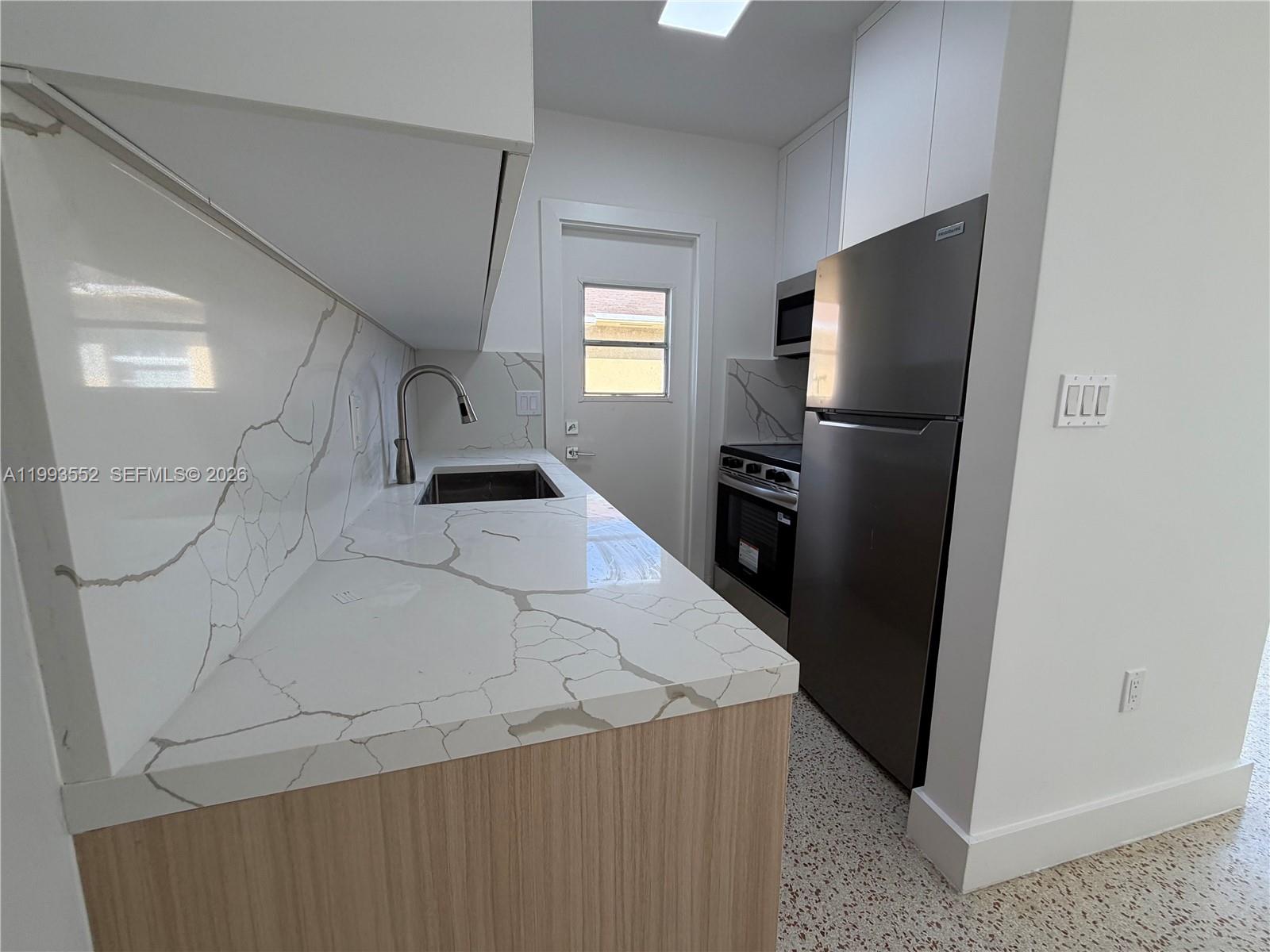   /  1050 sq. ft. $ 2026-04-28 0 Photo