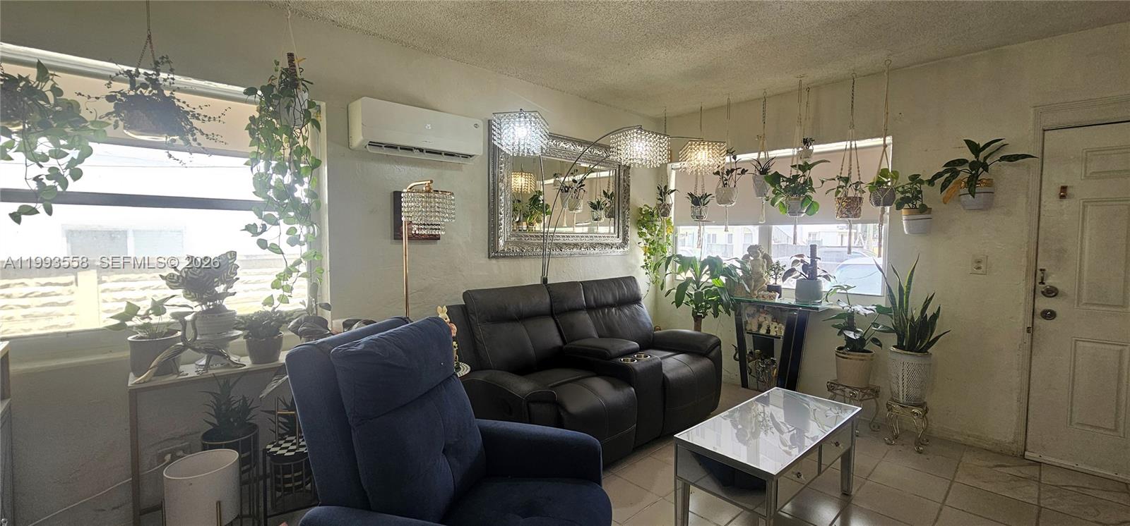   /  3400 sq. ft. $ 2026-04-01 0 Photo
