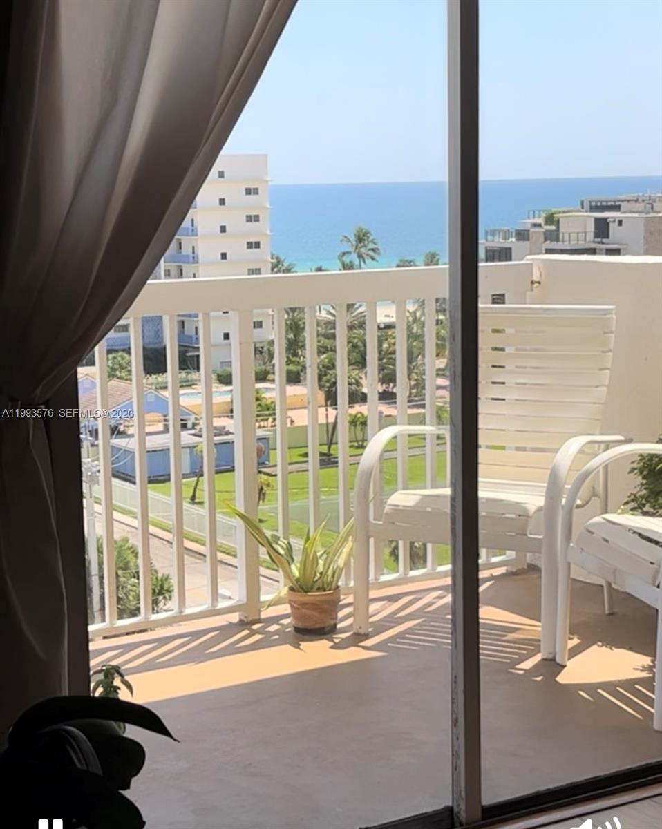 Photo of 1500 Ocean Dr  #9J, Hollywood, Florida, 33019 - 