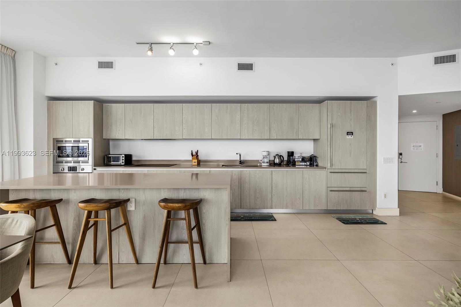 LPH1 3 / 3 1752 sq. ft. $ 2026-04-02 0 Photo