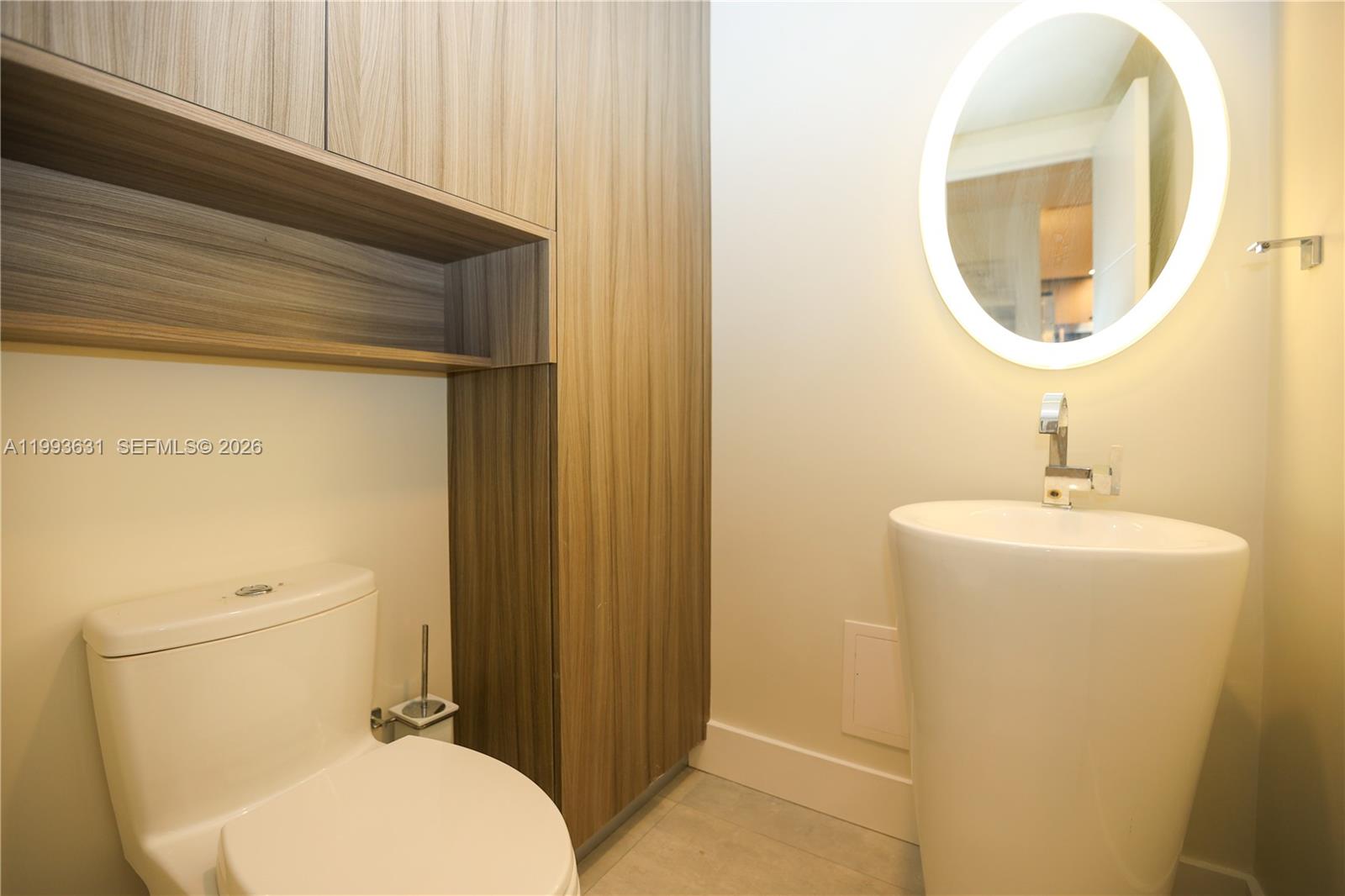 216 3 / 3 1570 sq. ft. $ 2026-04-02 0 Photo
