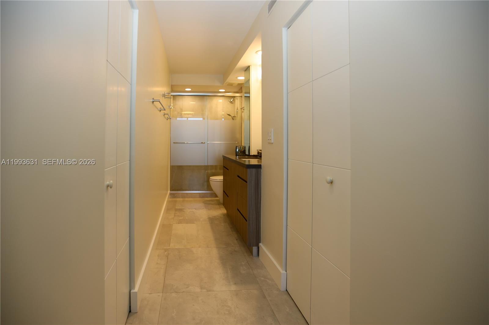 216 3 / 3 1570 sq. ft. $ 2026-04-02 0 Photo