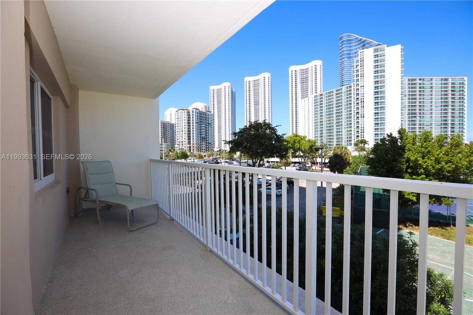 216 3 / 3 1570 sq. ft. $ 2026-04-02 0 Photo