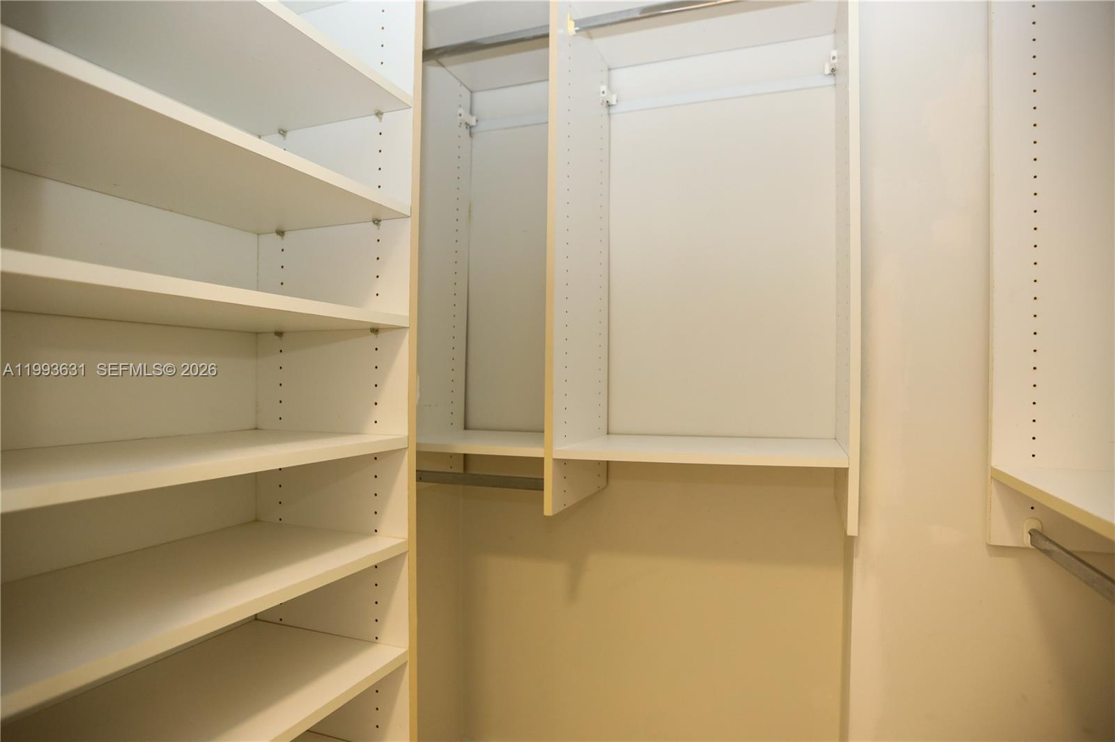 216 3 / 3 1570 sq. ft. $ 2026-04-02 0 Photo