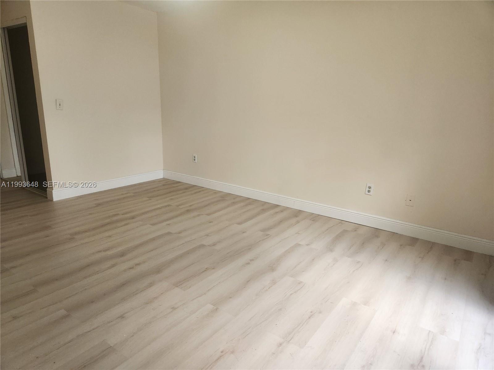 7184 2 / 2 1186 sq. ft. $ 2026-04-17 0 Photo