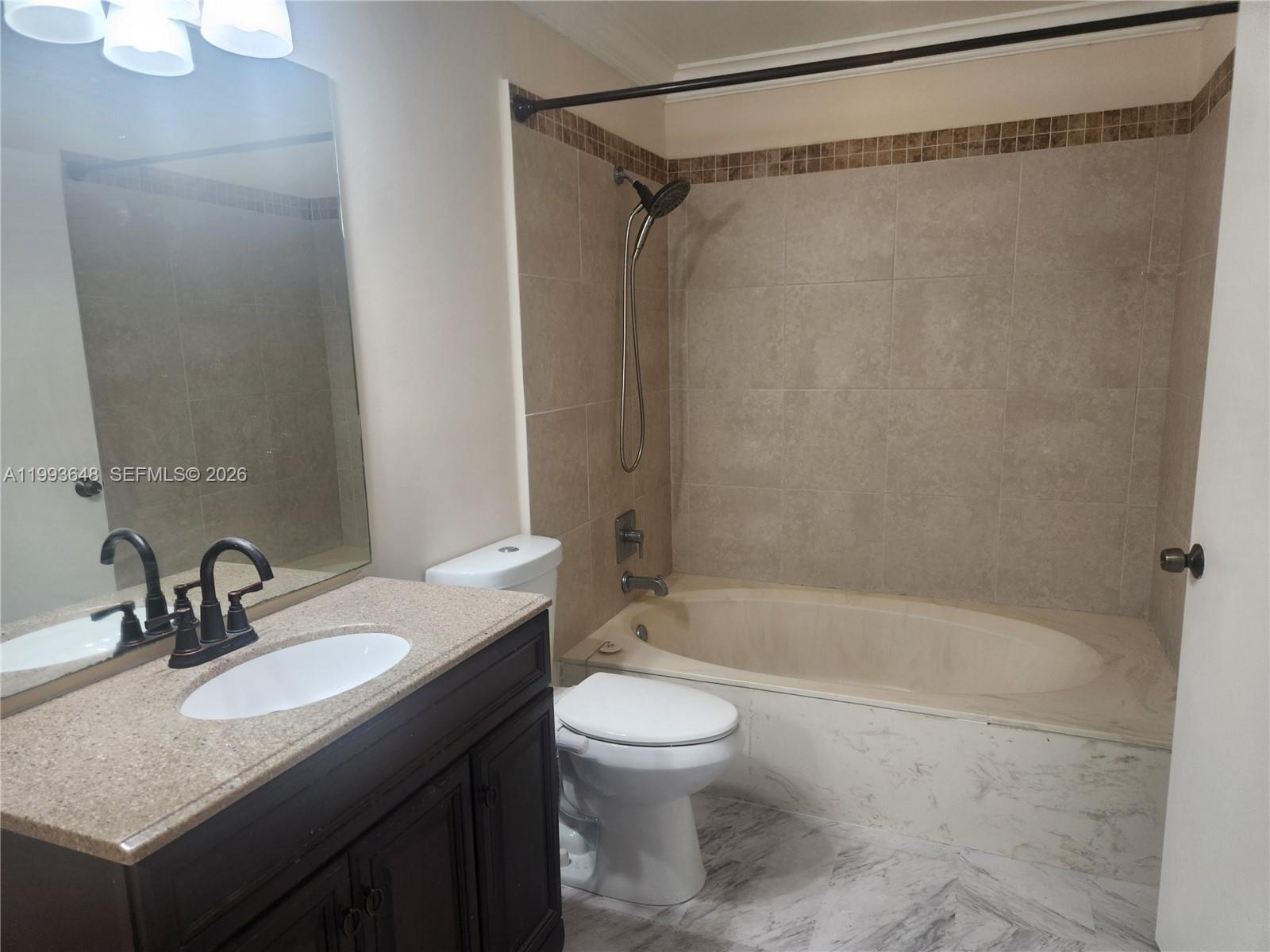 7184 2 / 2 1186 sq. ft. $ 2026-04-17 0 Photo