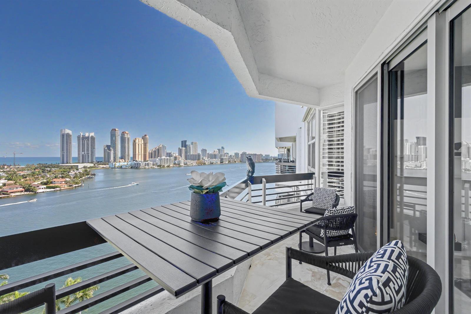 Photo of 3600 Mystic Pointe #Ph16, Aventura, Florida, 33180 - Copy of 3600-9