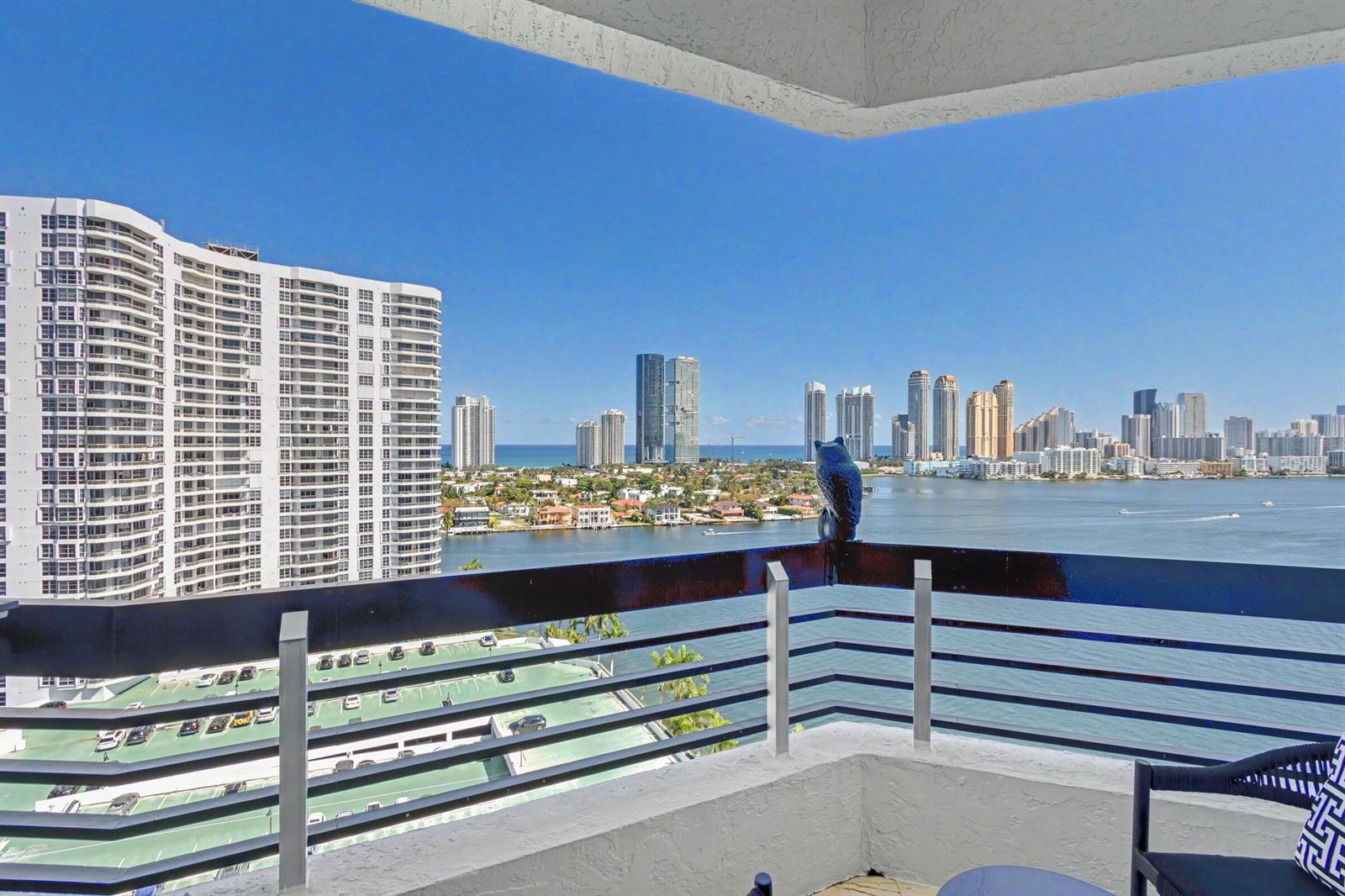 Photo of 3600 Mystic Pointe #Ph16, Aventura, Florida, 33180 - Copy of 3600-12