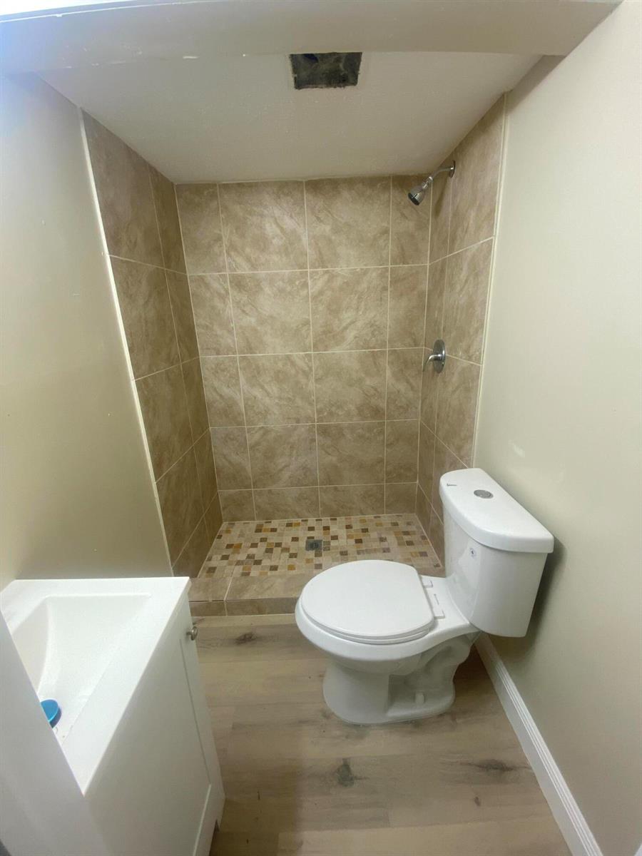 See details 1-5 / 0 sq. ft. $ 2026-04-16 0 Photo