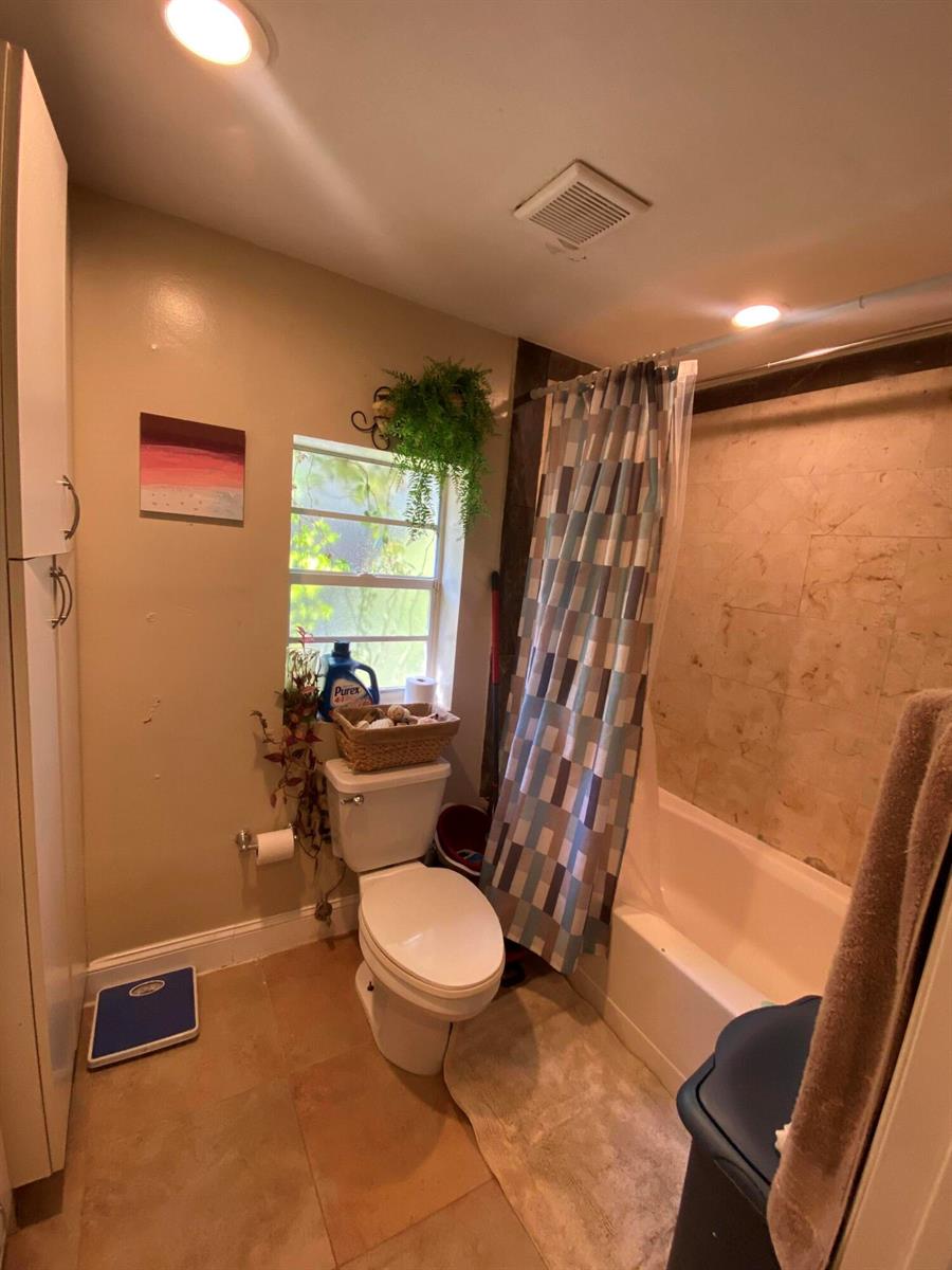 See details 1-5 / 0 sq. ft. $ 2026-04-16 0 Photo