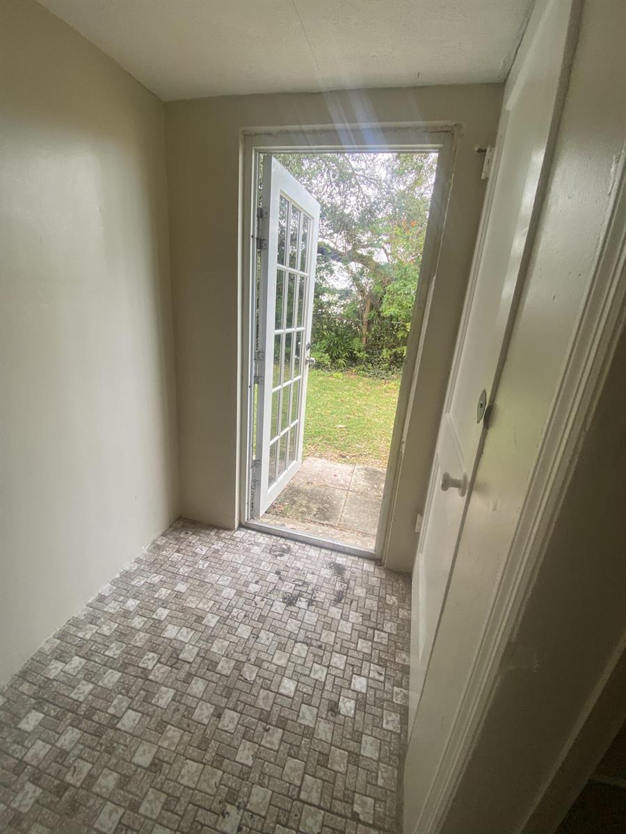 See details 1-5 / 0 sq. ft. $ 2026-04-16 0 Photo