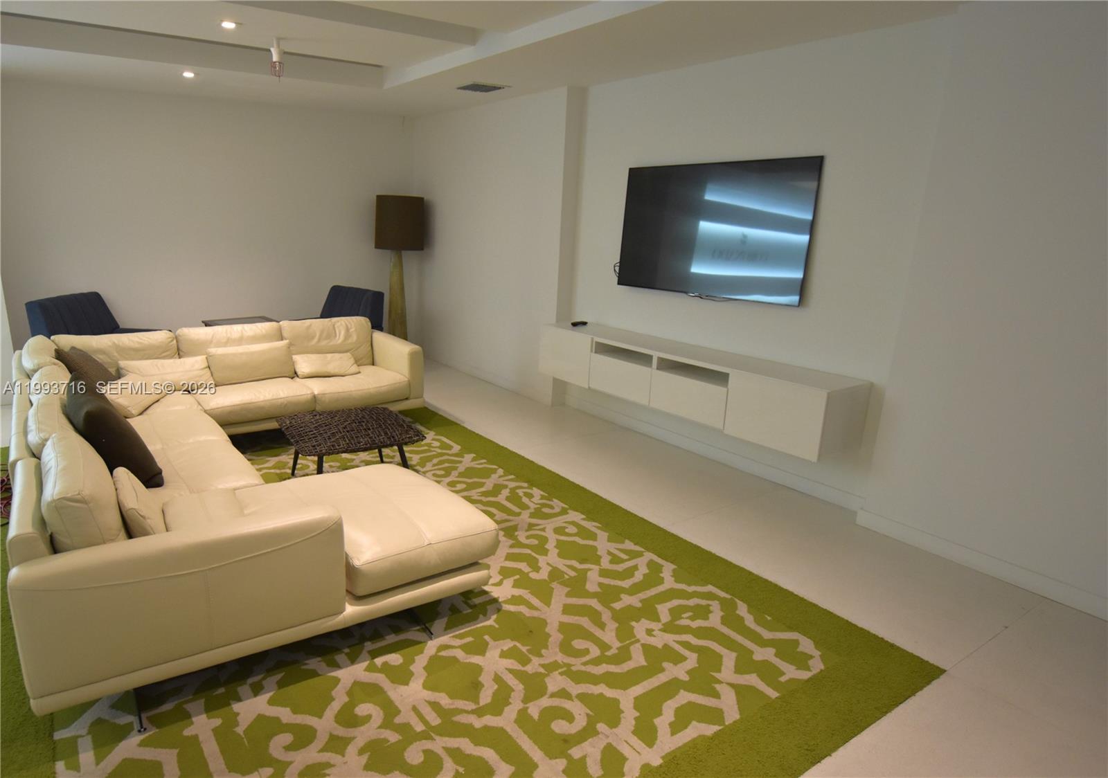 Photo of 20301 Country Club Dr  #1425, Aventura, Florida, 33180 - 