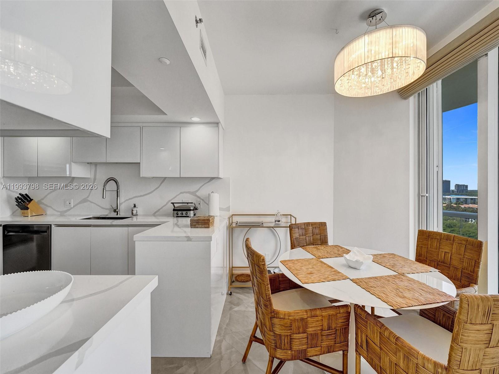 1207 4 / 5 2870 sq. ft. $ 2026-04-02 0 Photo