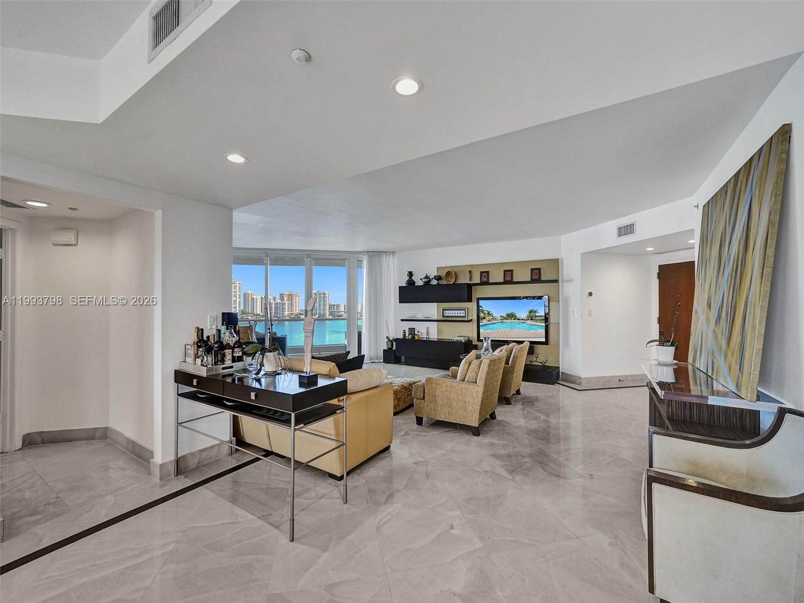 1207 4 / 5 2870 sq. ft. $ 2026-04-02 0 Photo