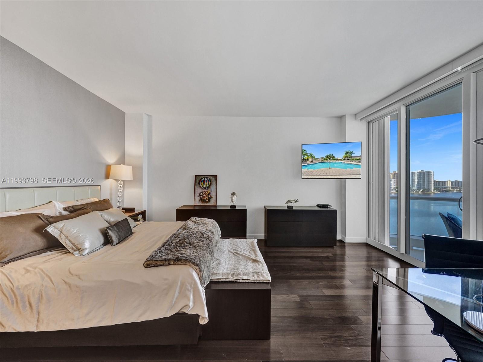 1207 4 / 5 2870 sq. ft. $ 2026-04-02 0 Photo