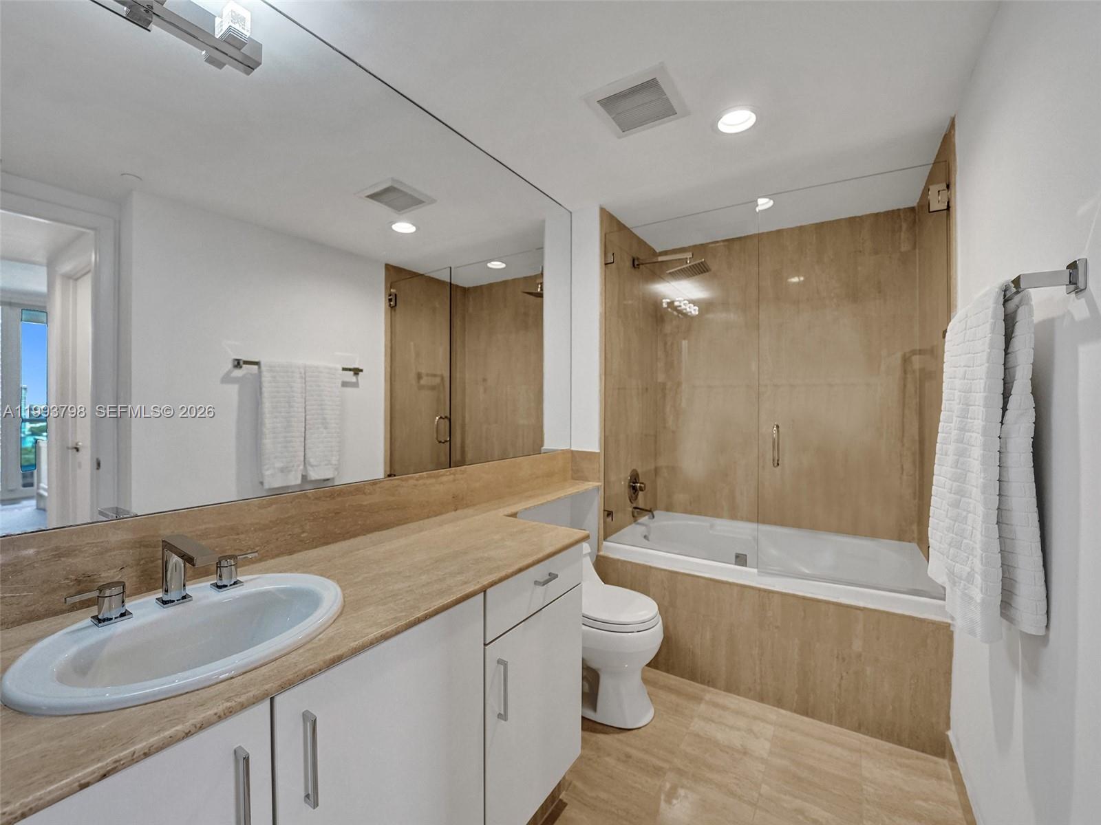 1207 4 / 5 2870 sq. ft. $ 2026-04-02 0 Photo