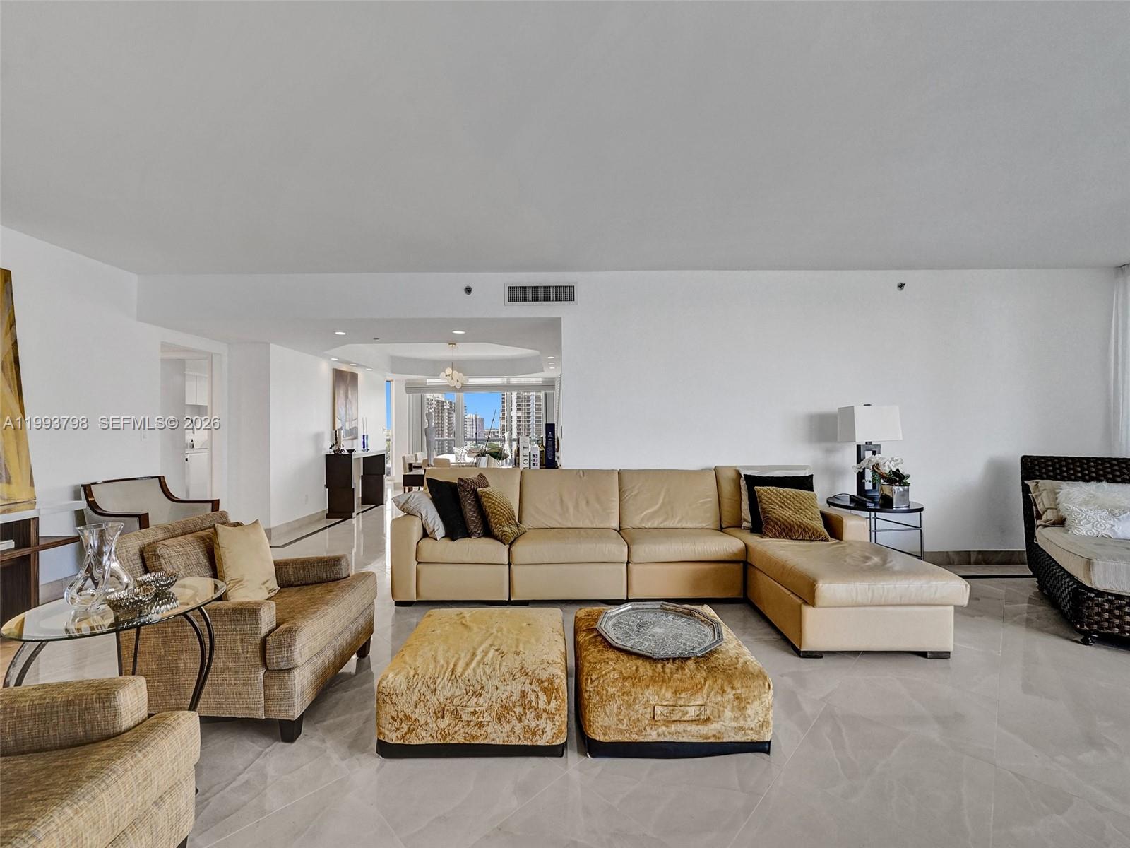 1207 4 / 5 2870 sq. ft. $ 2026-04-02 0 Photo