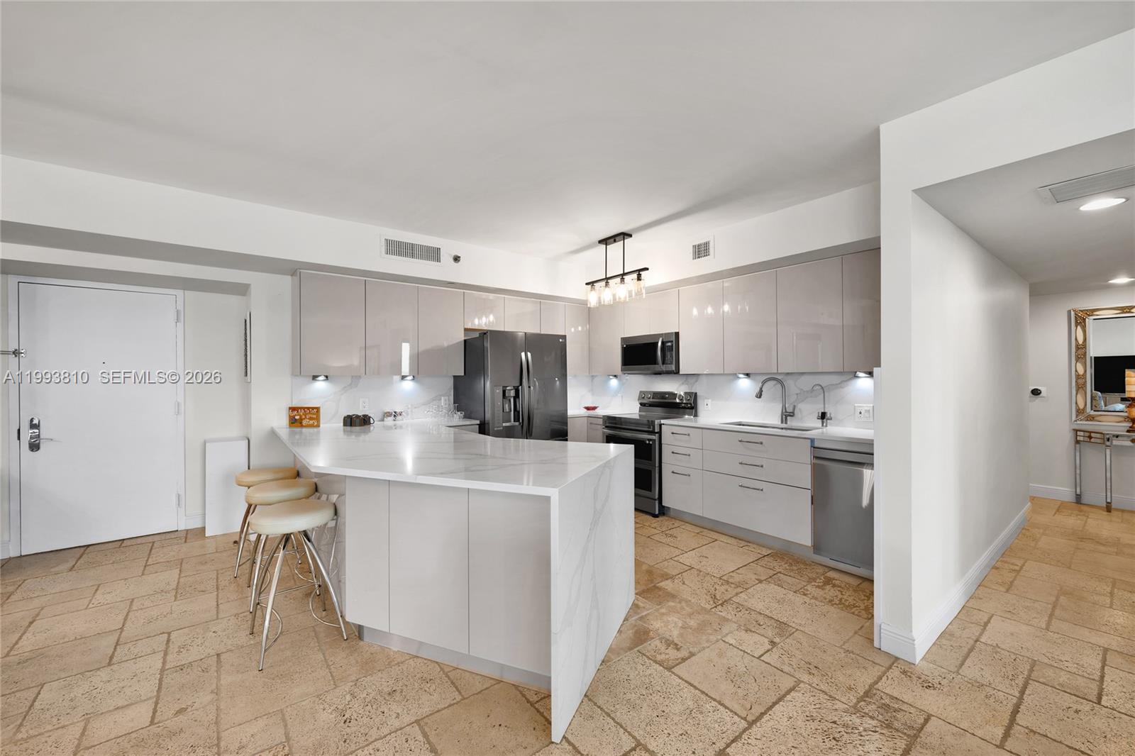 1210 2 / 2 1782 sq. ft. $ 2026-04-02 0 Photo