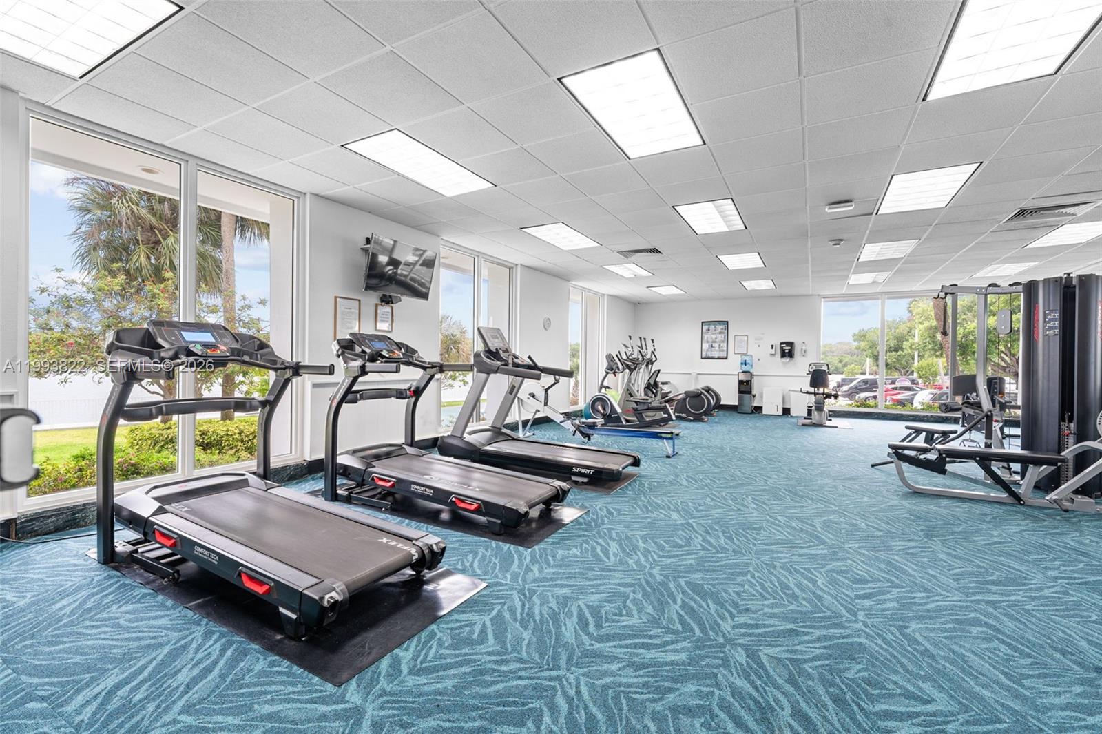 See details 325 1 / 2 762 sq. ft. $ 2026-04-09 0 Photo