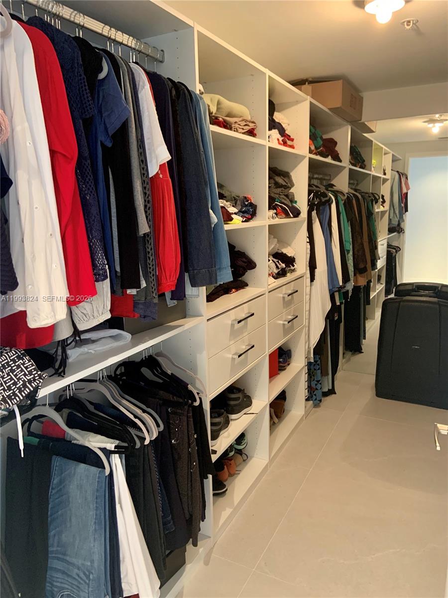 Photo of 17301 Biscayne Blvd #1602, North Miami Beach, Florida, 33160 -