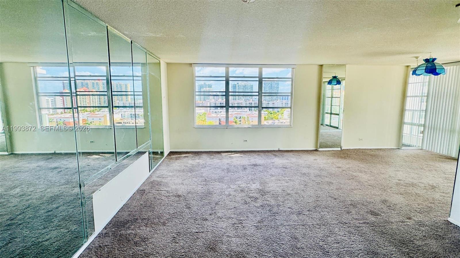 See details 1518 2 / 2 1525 sq. ft. $ 2026-04-02 0 Photo